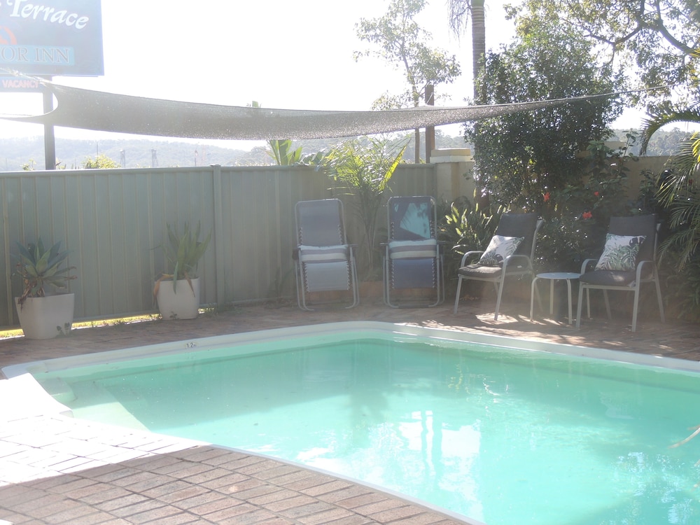 ARGYLE TERRACE MOTOR INN 4/38