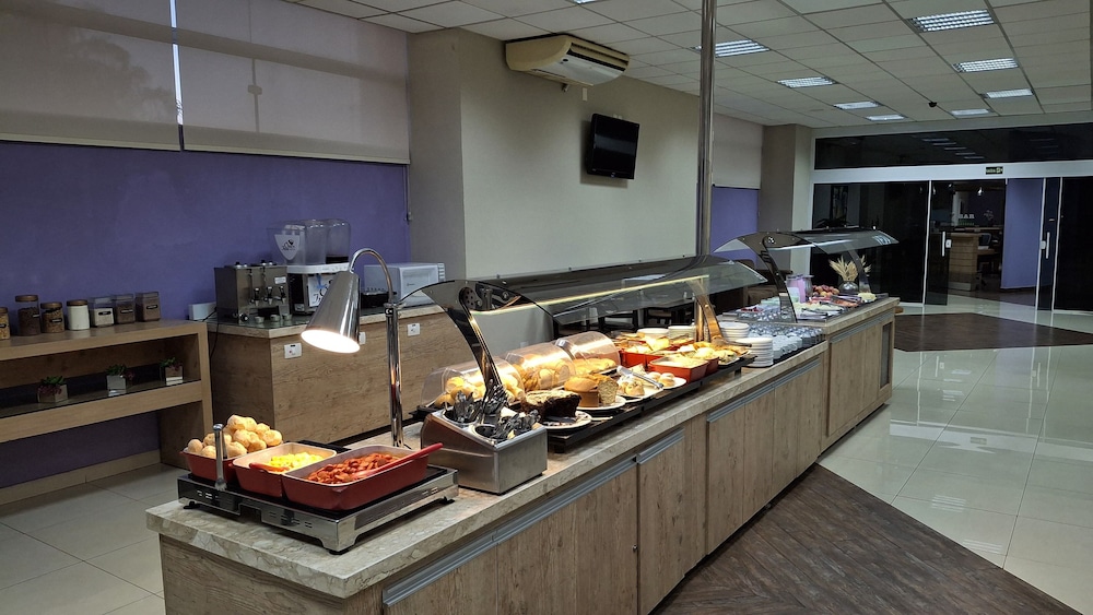 Onix Inn Hotel Cravinhos 43/50