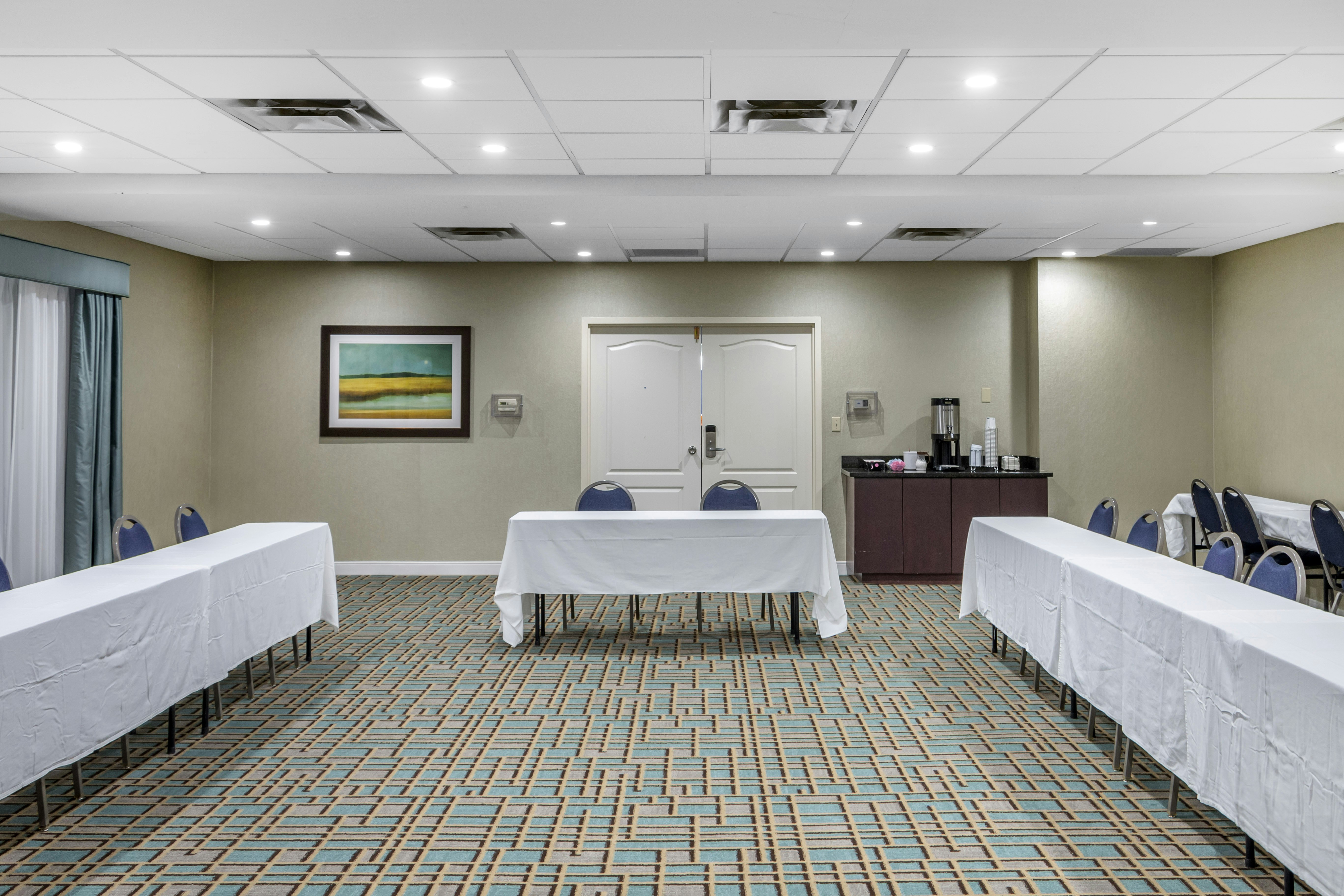 Hampton Inn Adel 9/45