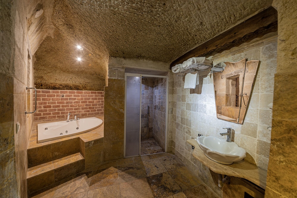Konak Bezirhane Cave Otel 46/50
