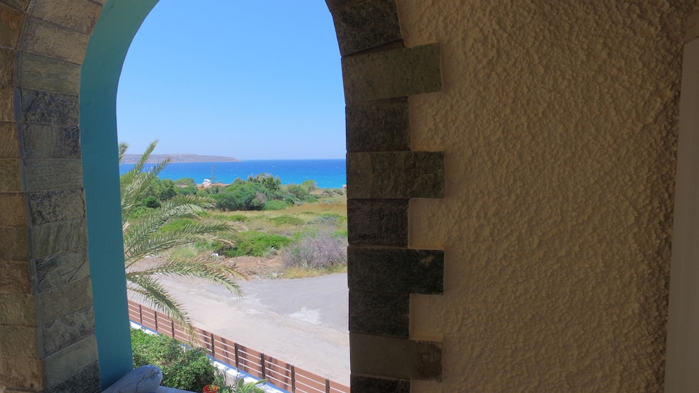 Villa Katerina Holiday Apartments 38/40