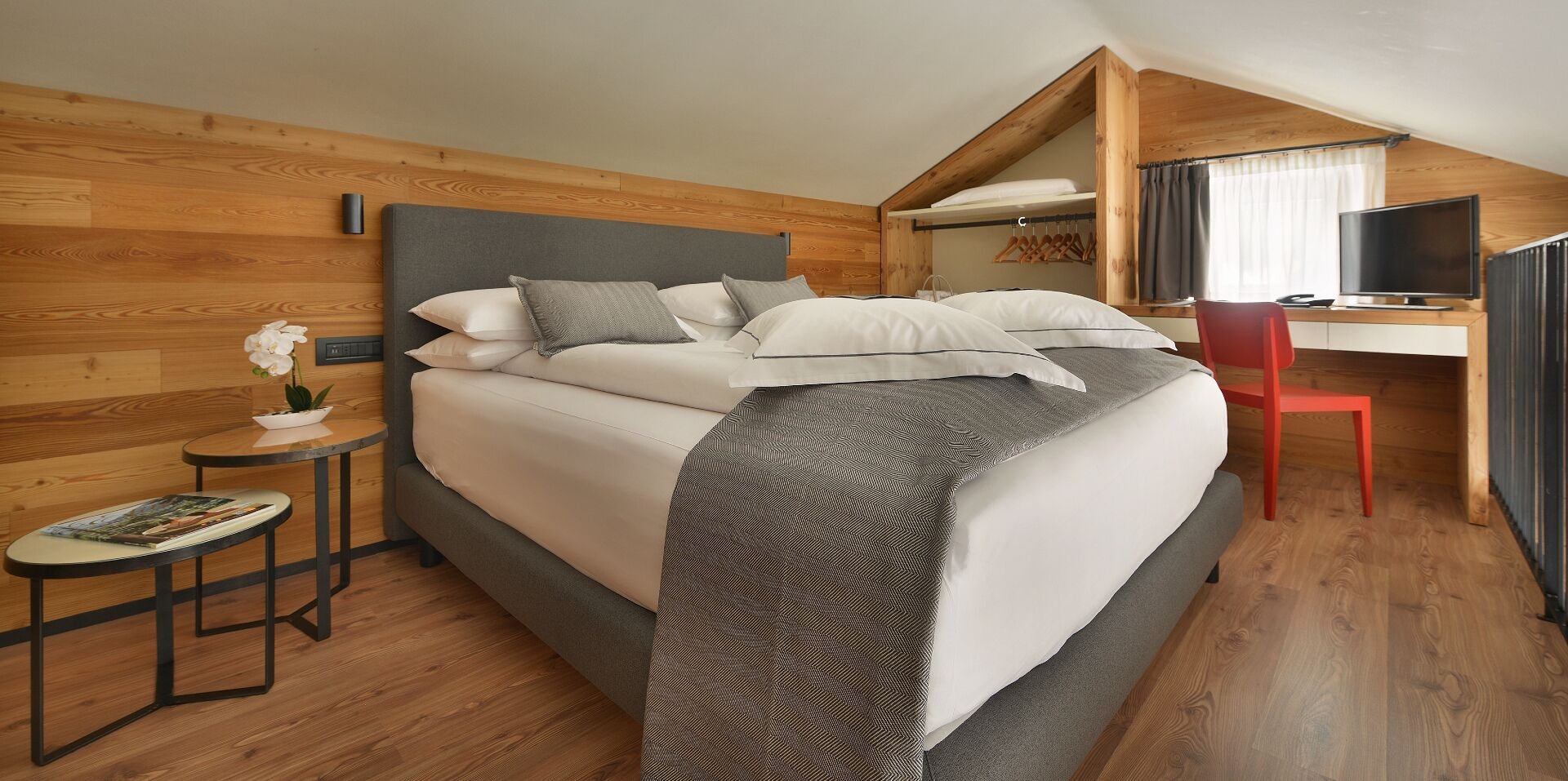 JUNIOR SUITE, STUDIO