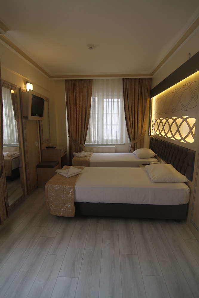Grand Liza Hotel 21/49