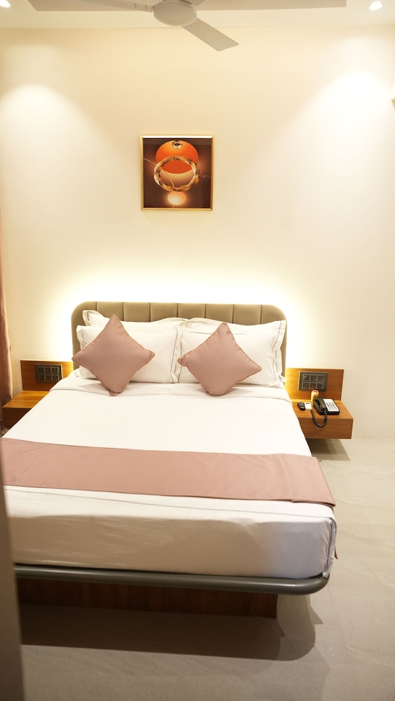 Jivanta Hotel 13/50