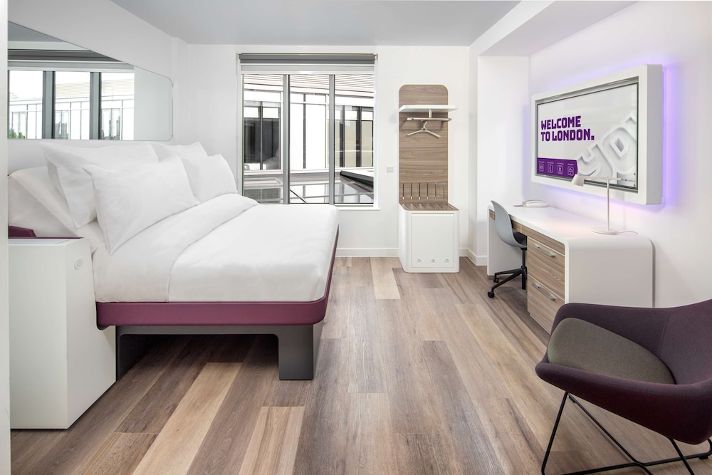 YOTEL London City, Select by Hilton 17/70