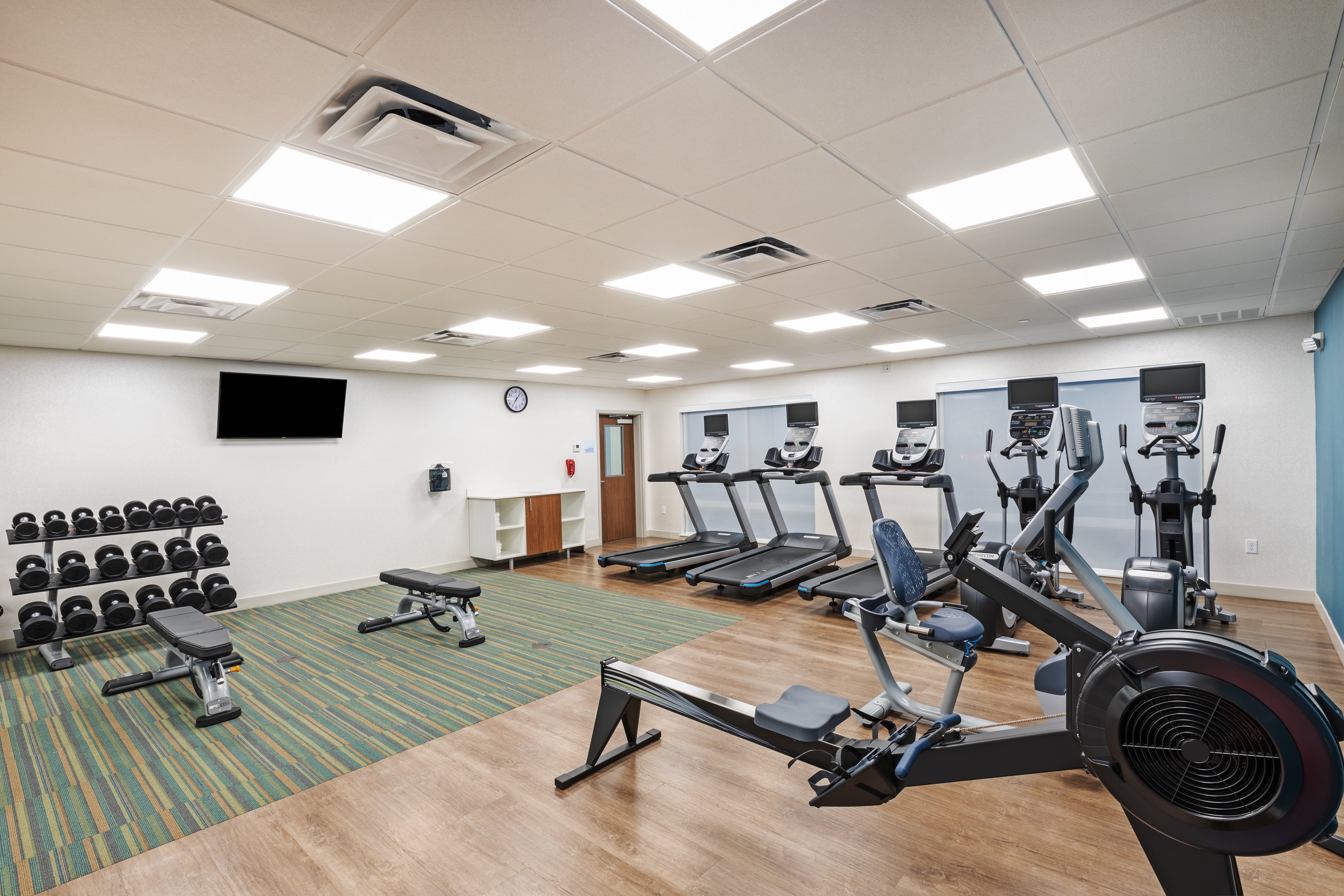 Holiday Inn Express & Suites Purcell 28/48