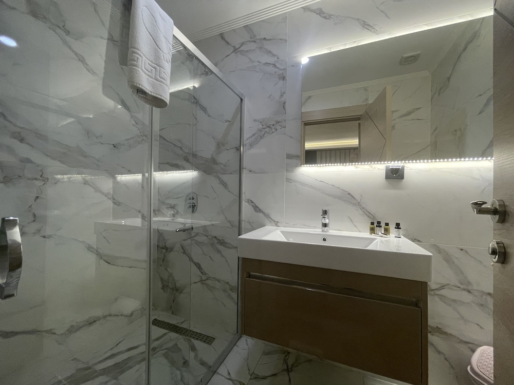 Le Luxe Suites Hotel & Spa 42/50