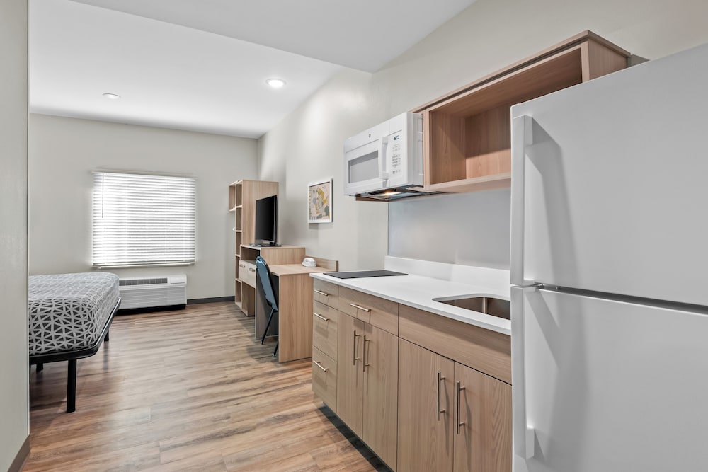 WoodSpring Suites Petersburg near Fort Lee 27/54
