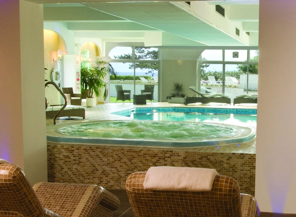 Carlyon Bay Hotel 37/64