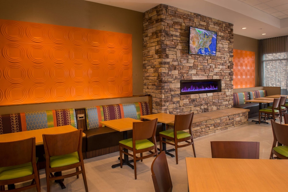 Fairfield Inn And Suites Washington 31/50