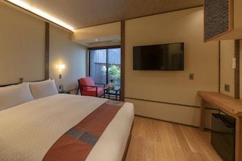 Superior, King Bed, with View
