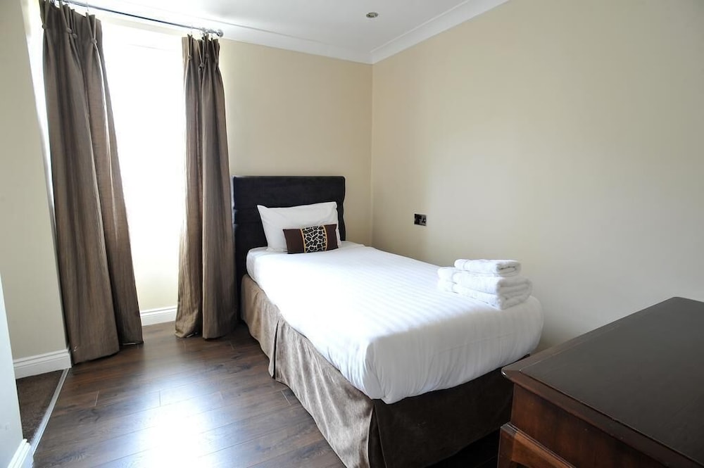 Kings Arms Hotel 18/44
