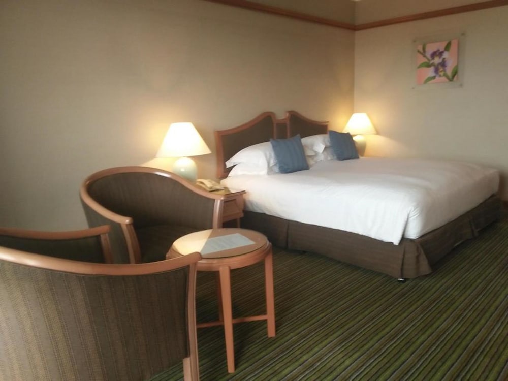 Grand Palace Hotel 12/39
