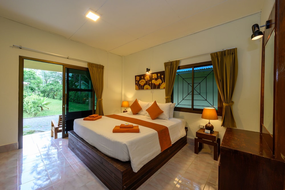 Wapi Resort Koh Lipe 35/75