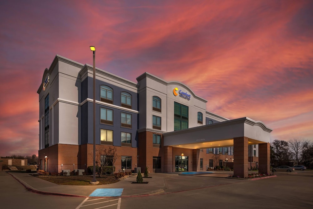 Comfort Inn & Suites Frisco East - McKinney 6/65
