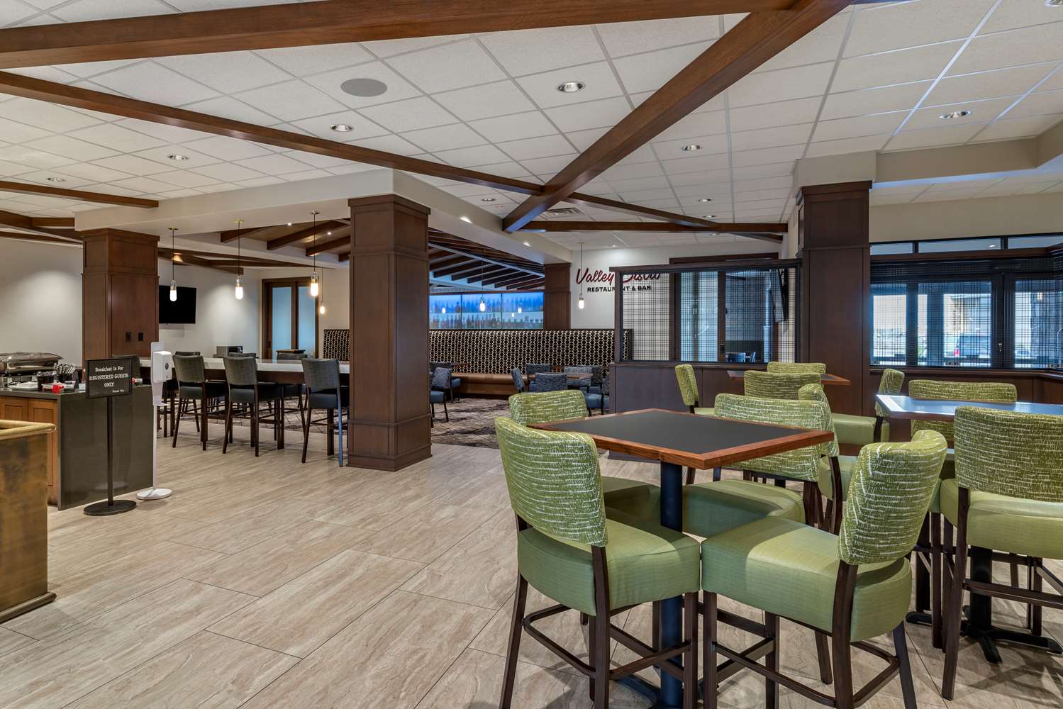 Best Western Premier Pasco Inn & Suites 50/64