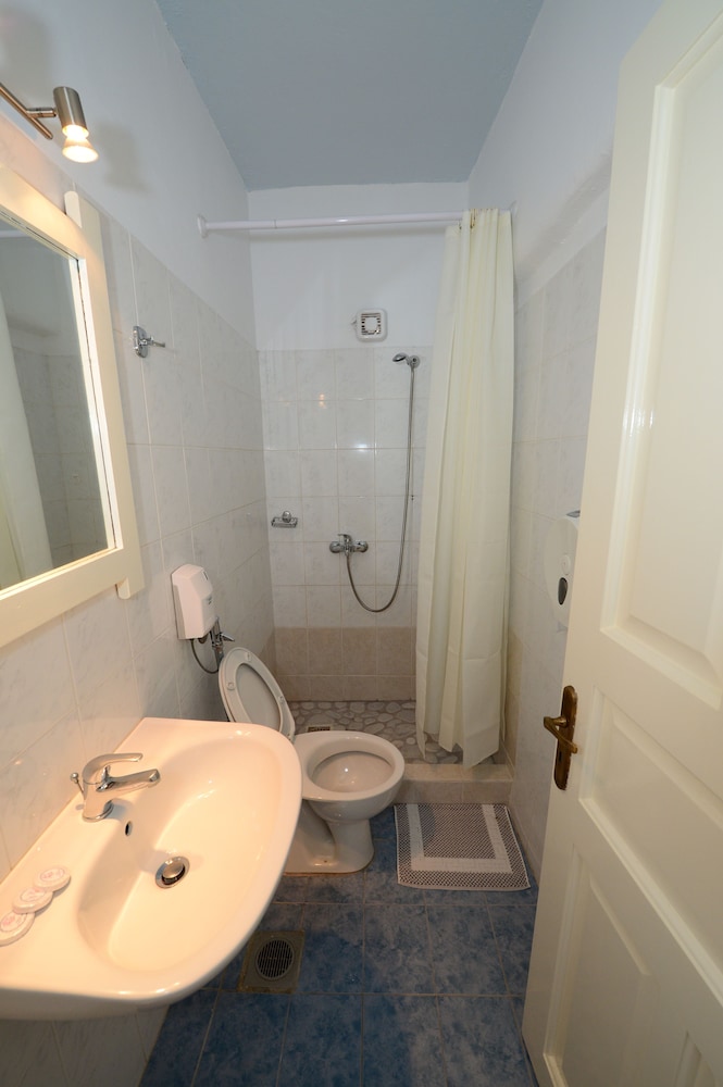Paradise Beach Resort - Adults Only 13/69