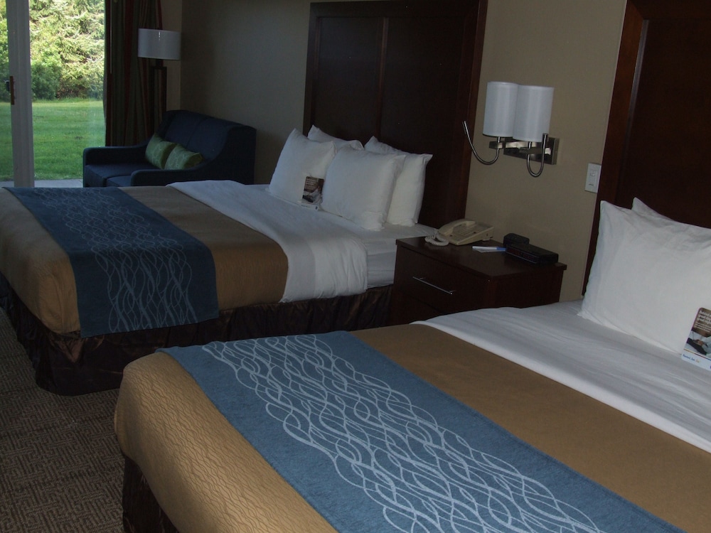 Comfort Inn and Suites Ocean Shores 16/34