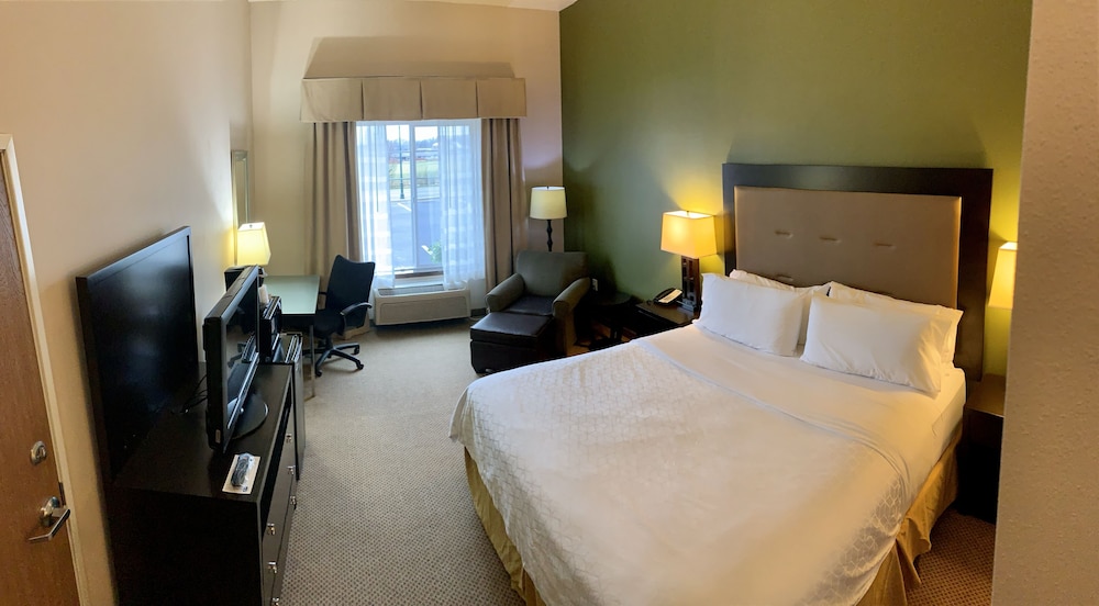 Holiday Inn Express Hotel & Suites North Sequim 16/77
