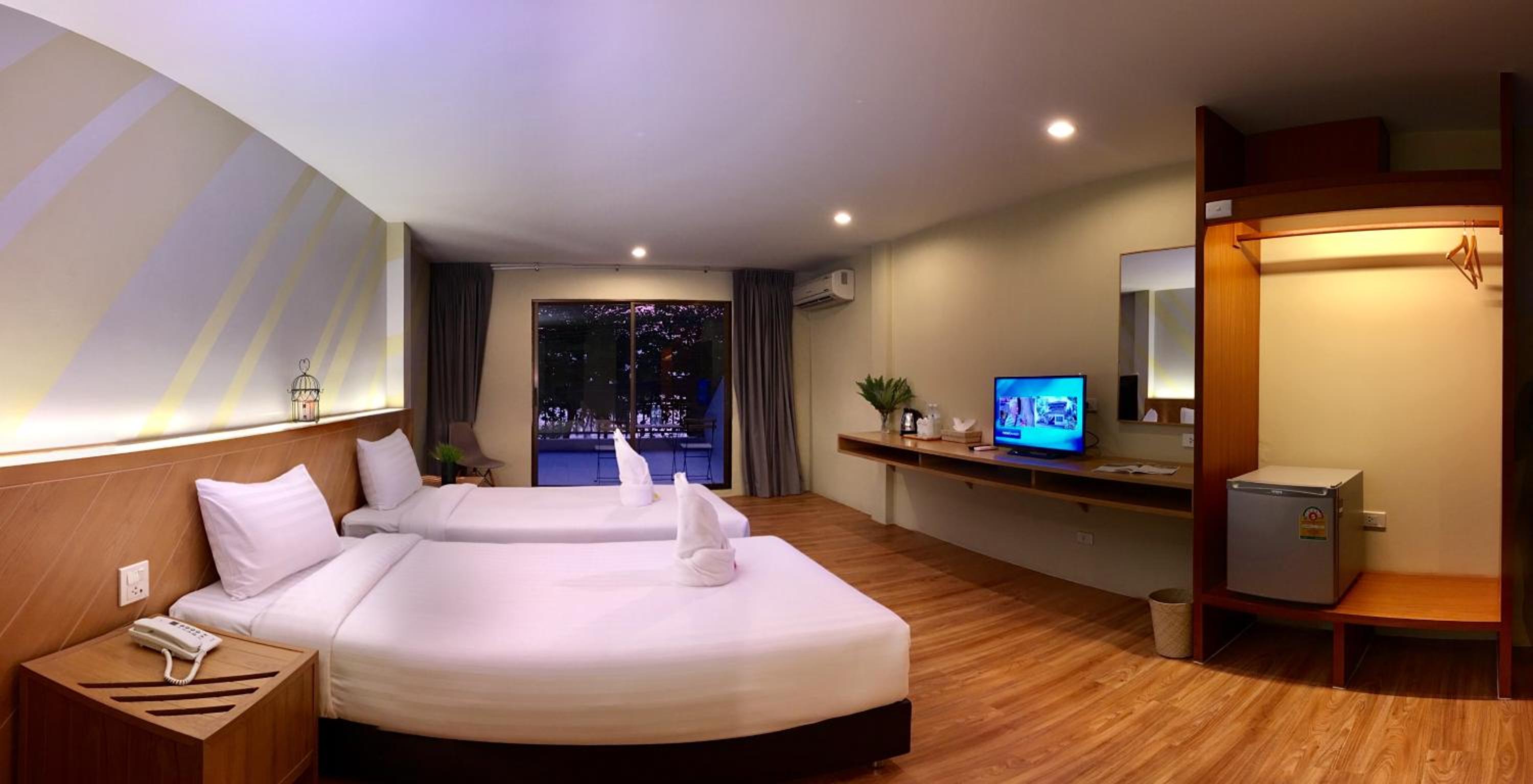 غرفة ديلوكس بسرير مزدوج أو سريرين منفصلين بإطلالة على البحر