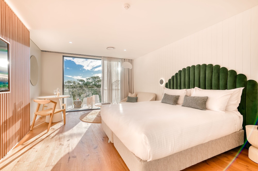Deluxe, Studio, King Bed, Sunset View