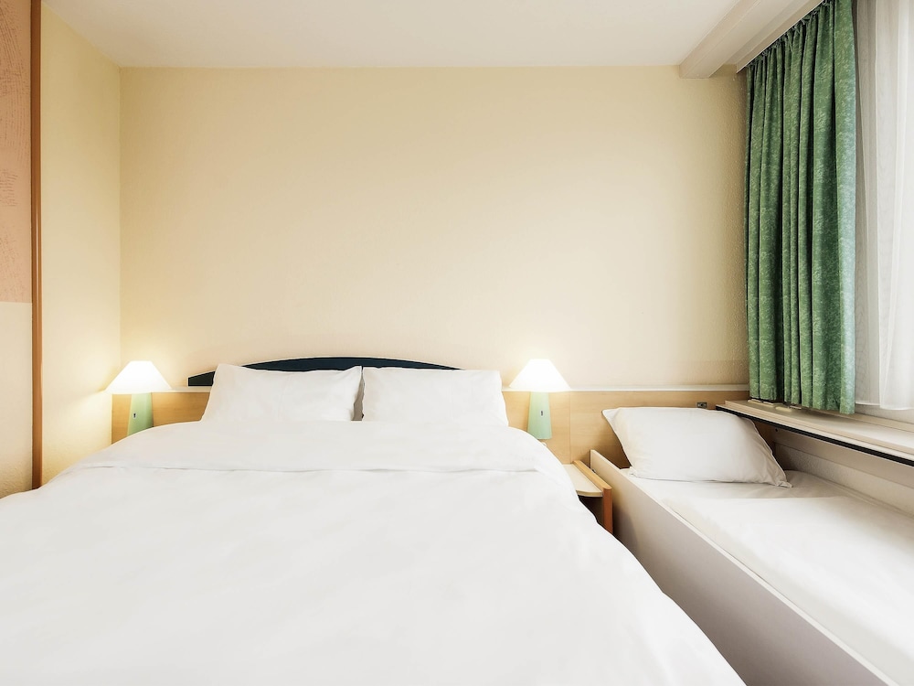 Ibis Paderborn City 23/64