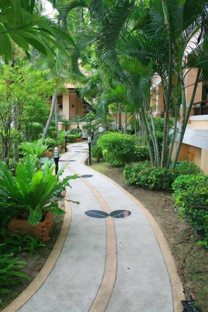 Lecasa Bangsaen Hotel 21/37