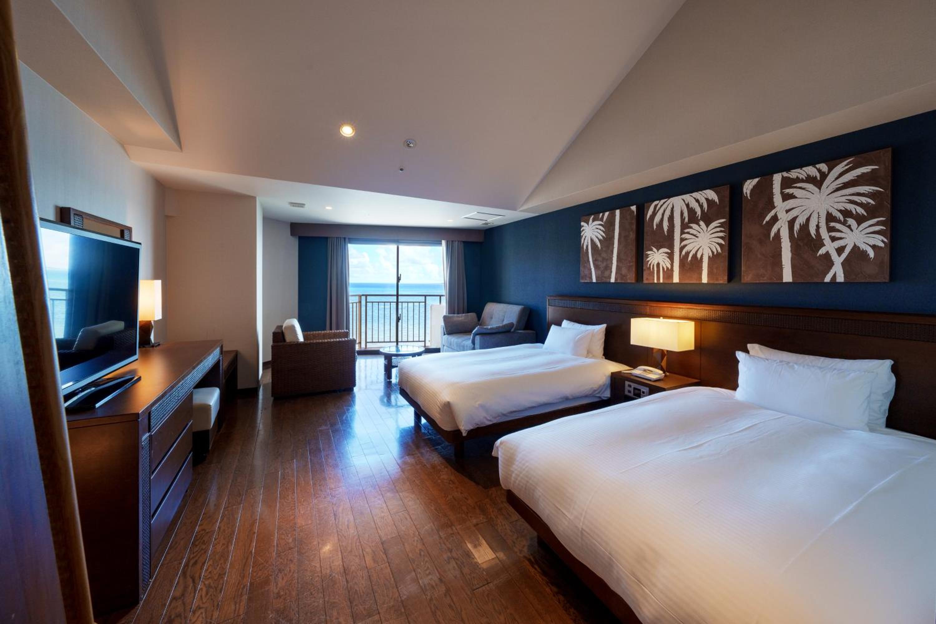 Loft, Family, Ocean Wing, Main Building