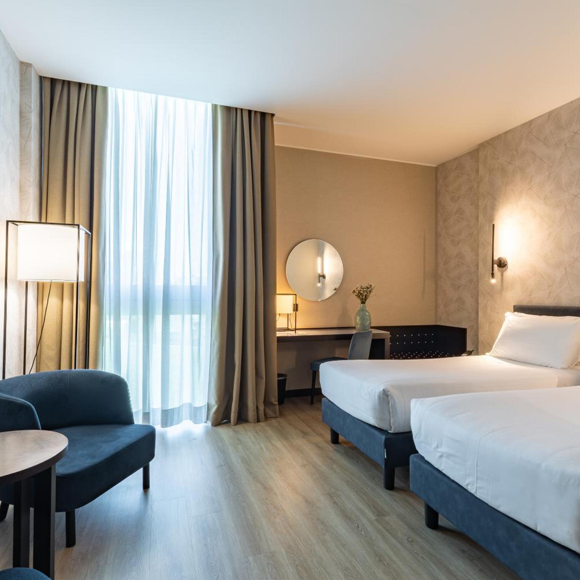 Room, King Bed