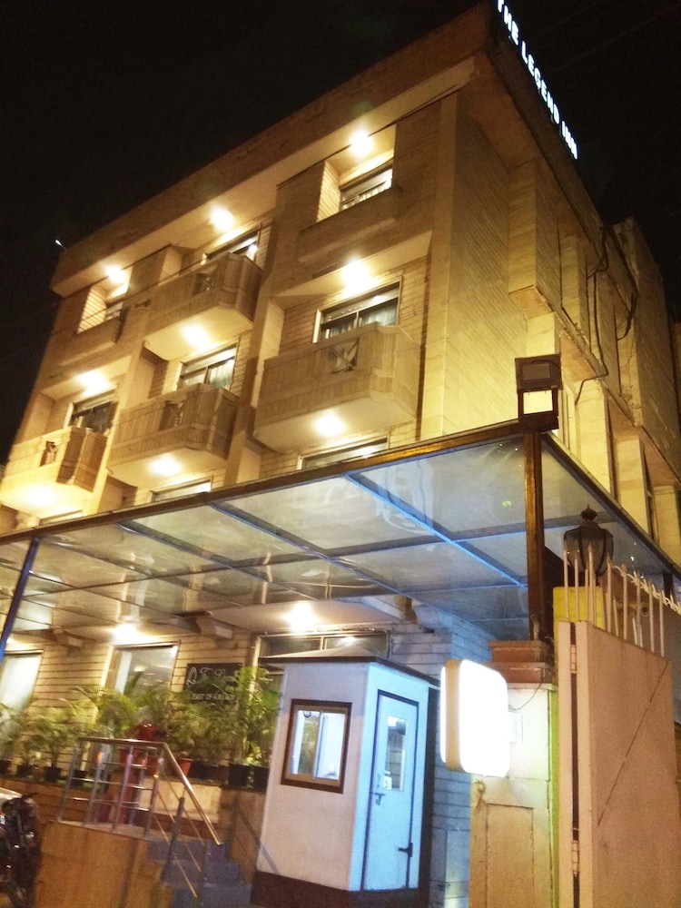 HOTEL THE LEGEND INN 2/49