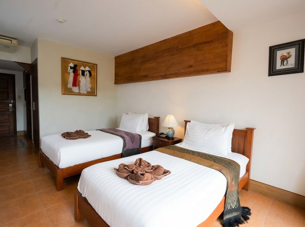 Harmony Inn 24/50