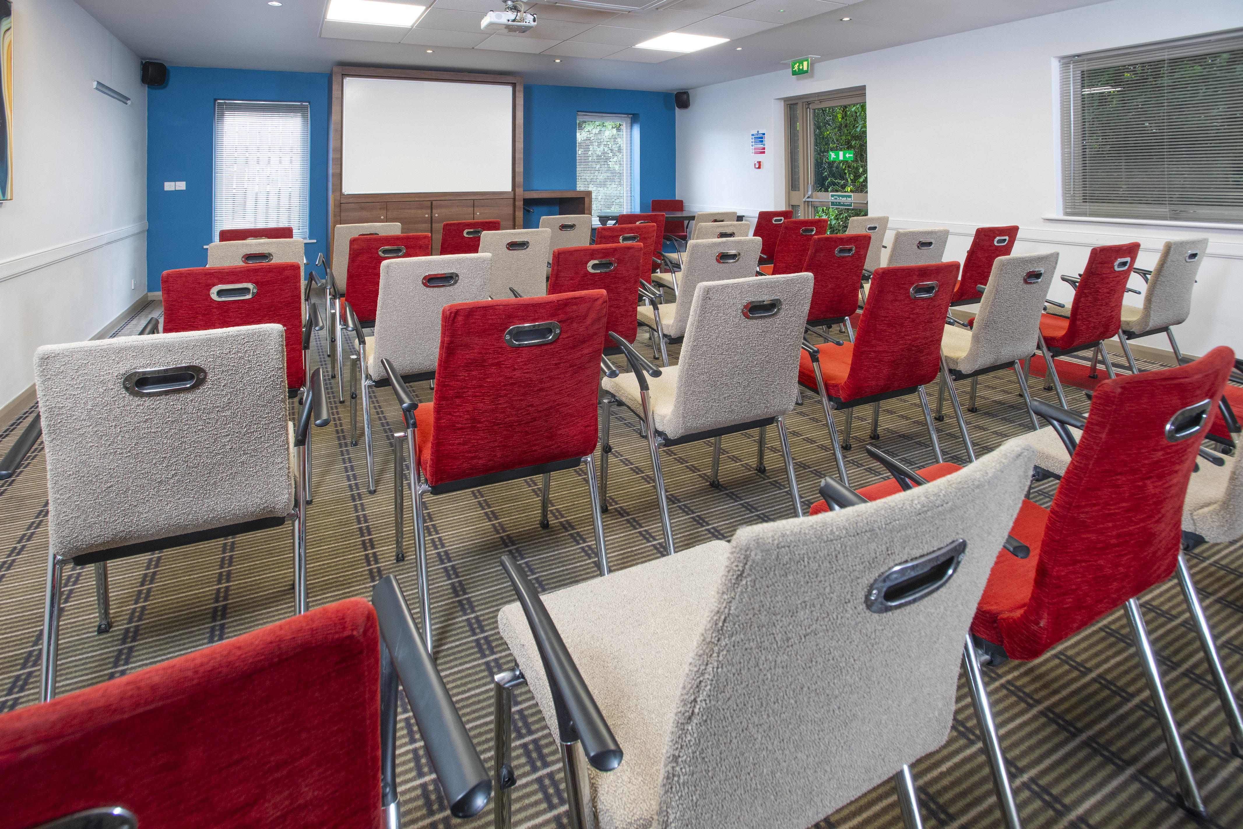 Holiday Inn Express Taunton 45/55