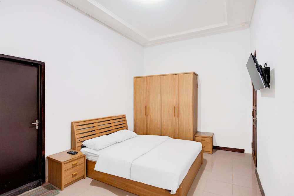 Hotel O Balikpapan near Taman Beruang Madu formerly Palm Cafe Inn 17/34