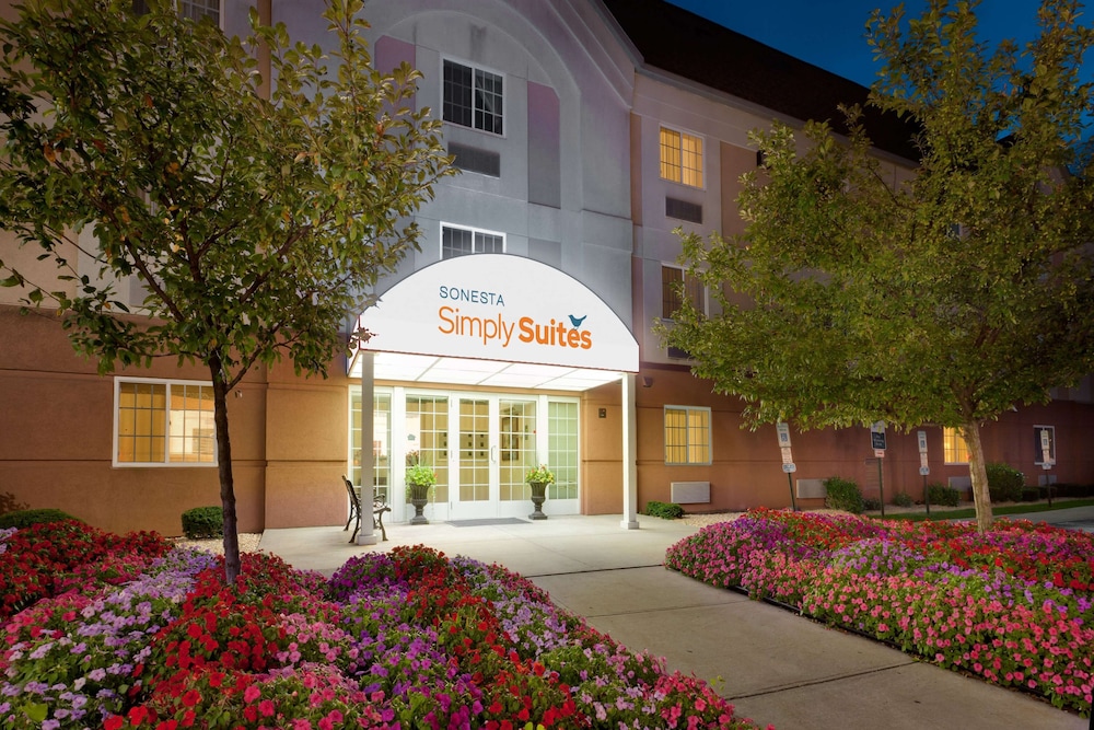 Sonesta Simply Suites Nanuet 1/23