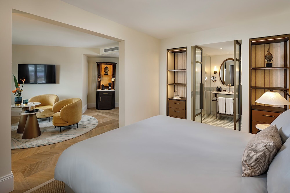 Ambassador, Junior Suite, 2 King Beds