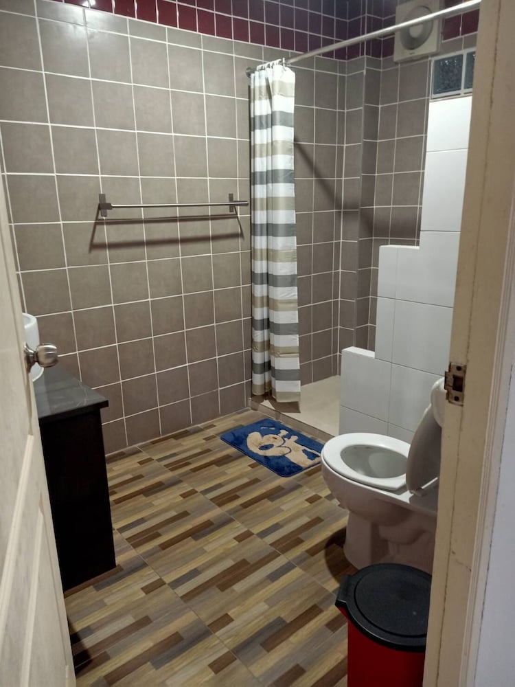 Les Collines Resort 40/41