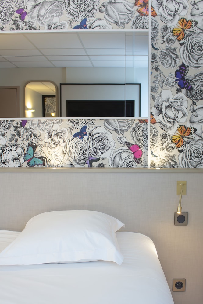 Brit Hotel Nantes La Beaujoire - L Amandine 7/62