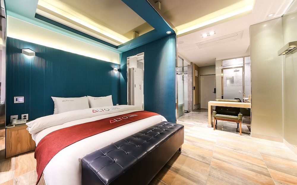 Yeongju Hotel 9/35