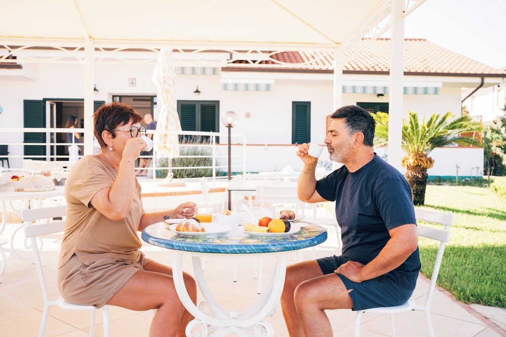 Villa Maredona Hotel 7/41
