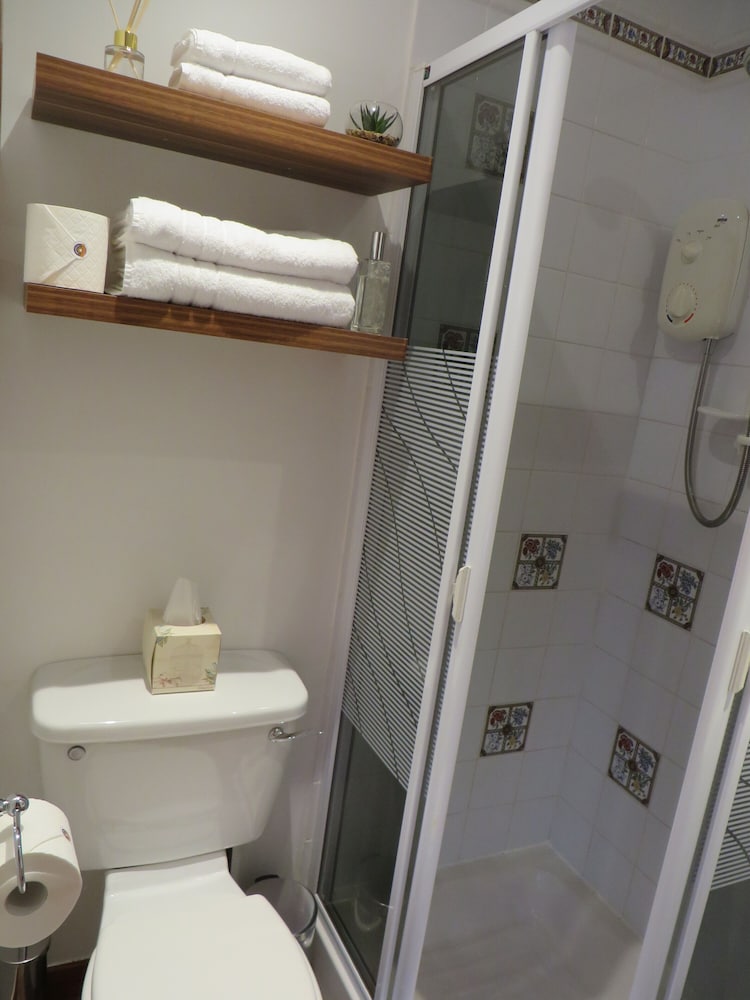 Eriskay B&B and Glamping 11/69