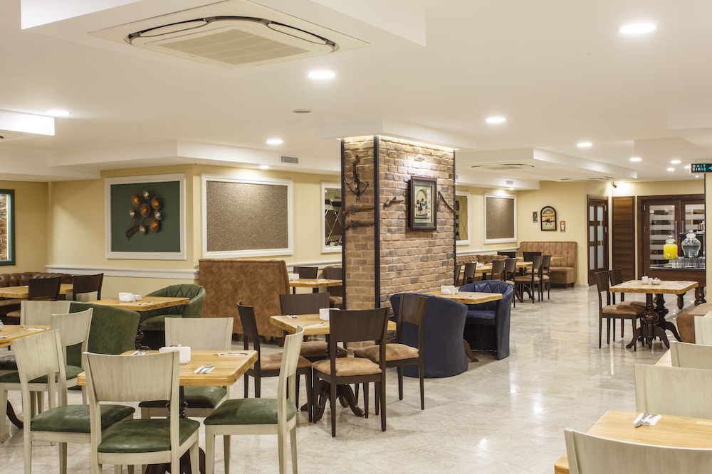 ANTROYAL HOTEL 40/50