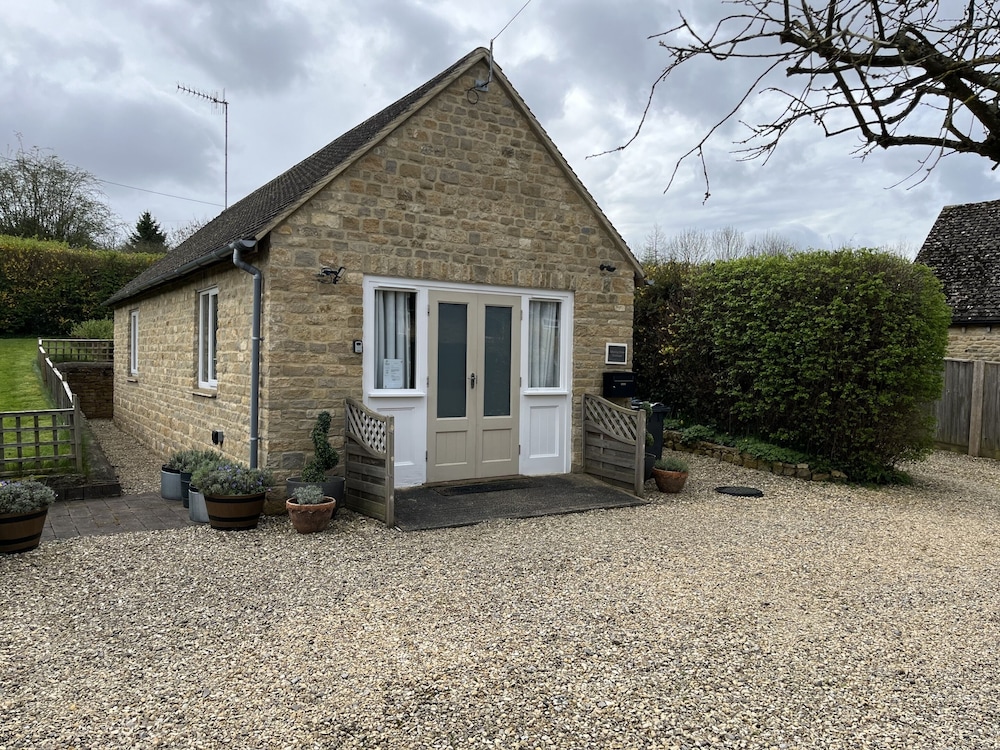 Cherry Tree Cottage 27/38