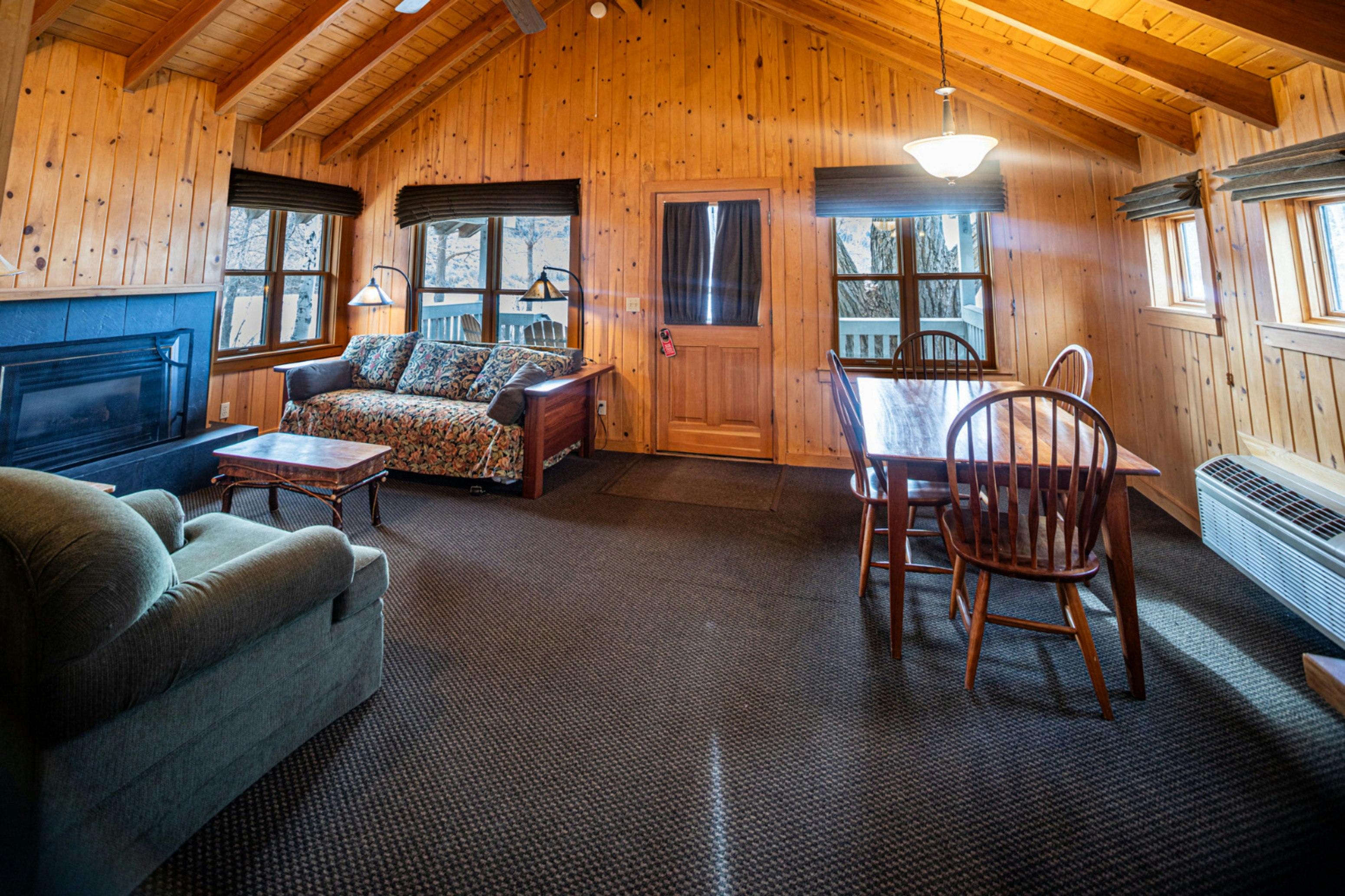 Sun Mountain Lodge 35/82