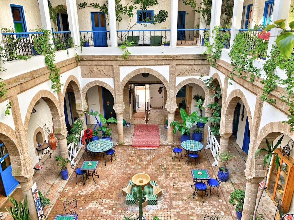Riad Al Madina Hotel 66/71