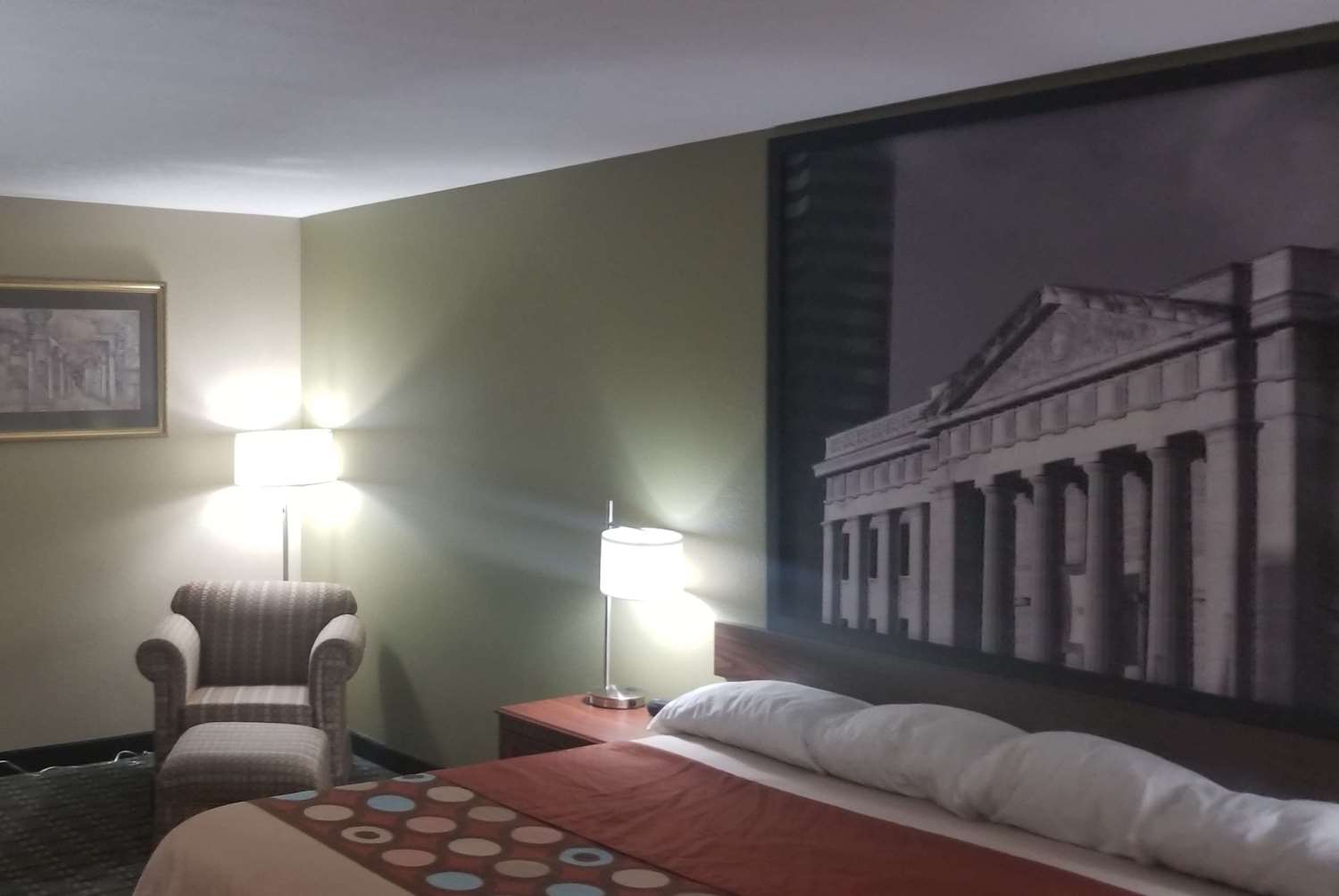 Super 8 by Wyndham Bellefontaine 17/38