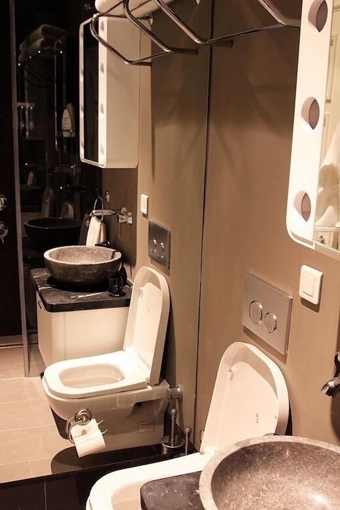 Frida Suites 40/55