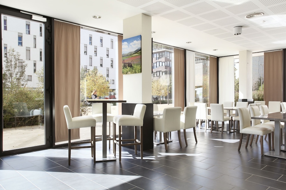 Appart'hotel Odalys City - Lyon Centre Confluence 62/76