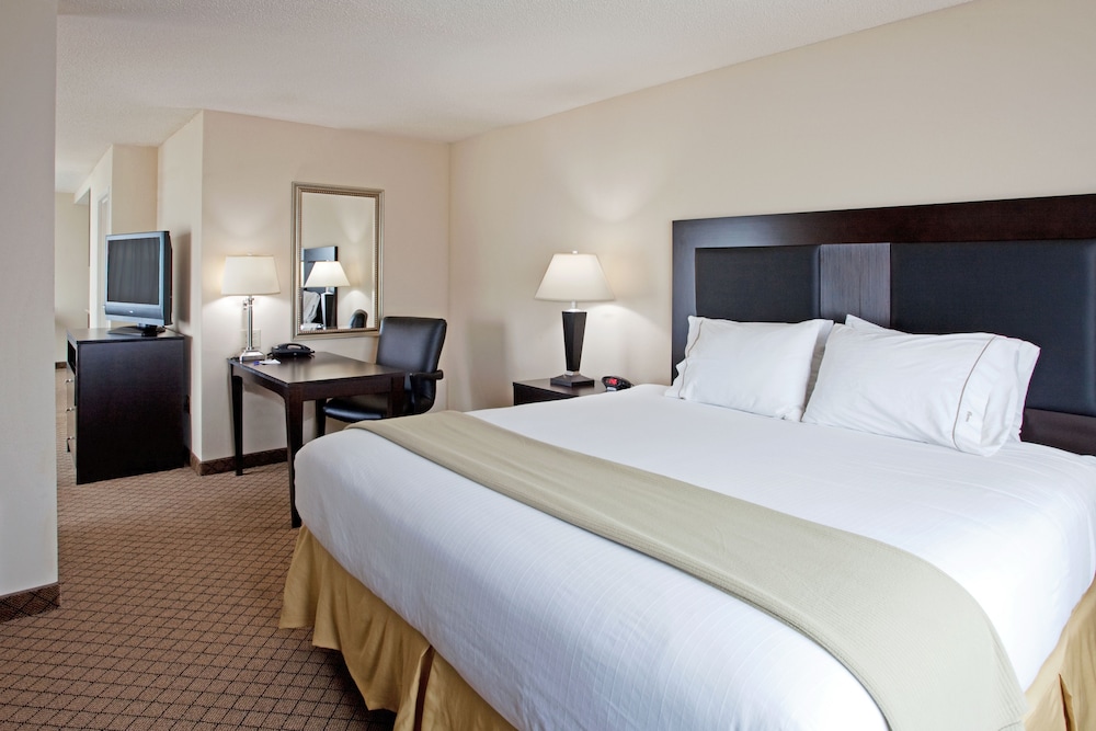Holiday Inn Express Hotel And Suites Newberry 17/55