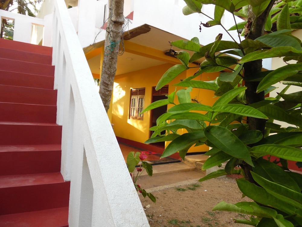 Allan Guest House 19/23
