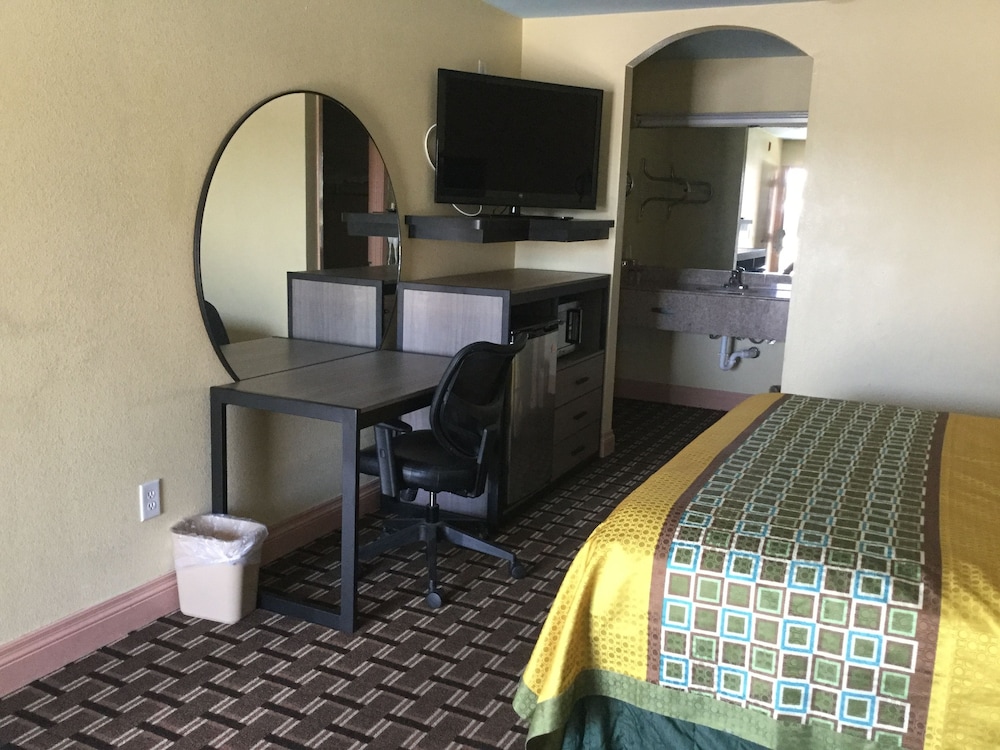 Palace Inn 23/40
